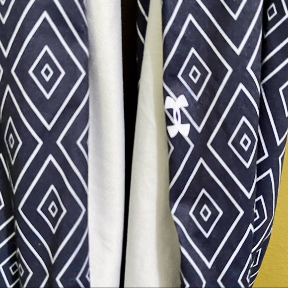 Under Armour Reversible Infinity Scarf - Picture 6 of 9